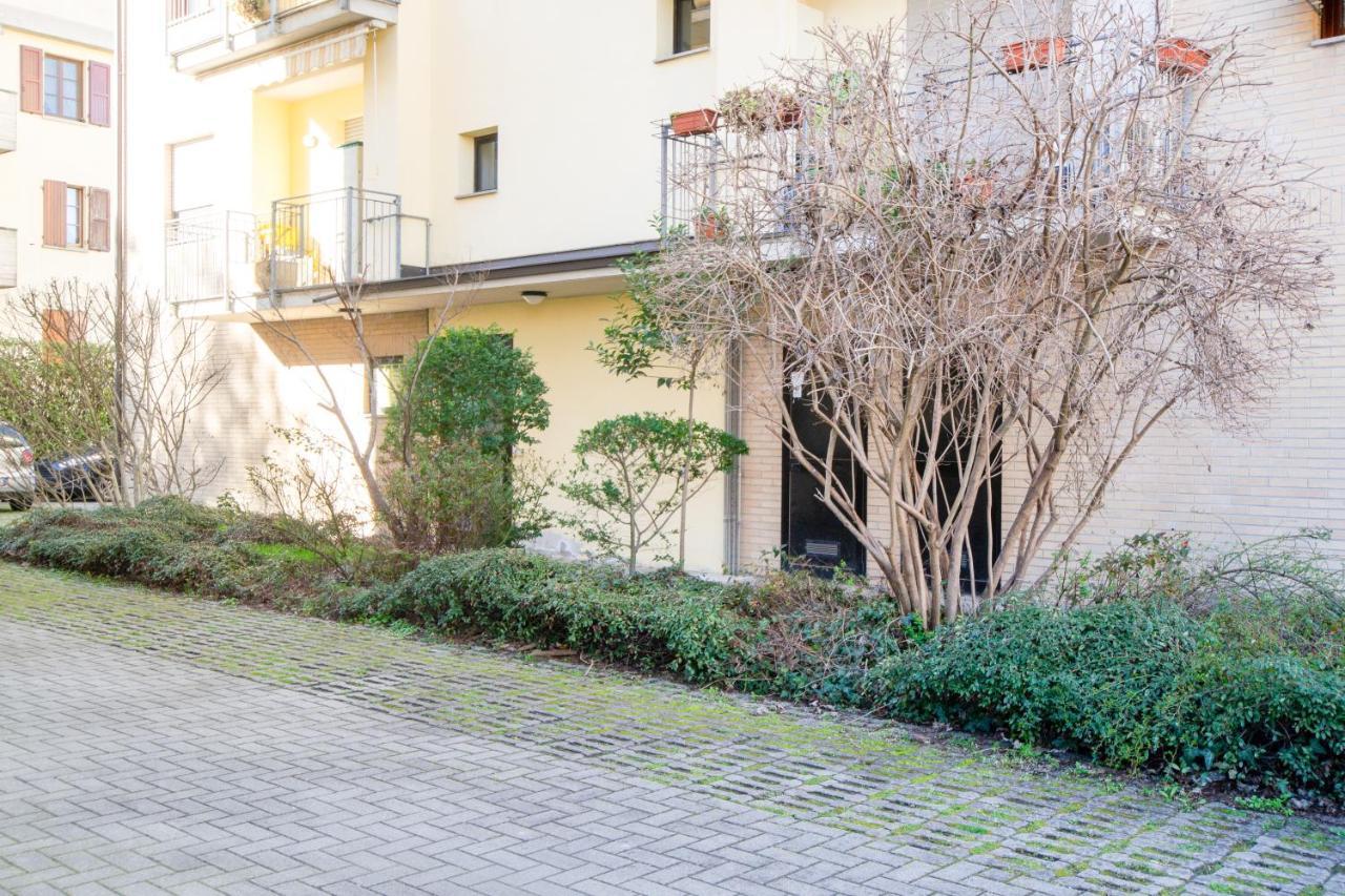 Appartement Parma Fiere Studio Con Parcheggio E Balcone Extérieur photo